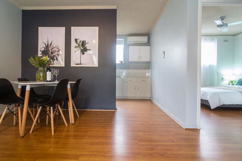 Hideaway @ Adelphi-Waterfront Apartment - Wifi - Nespresso - Accommodation 4U 1
