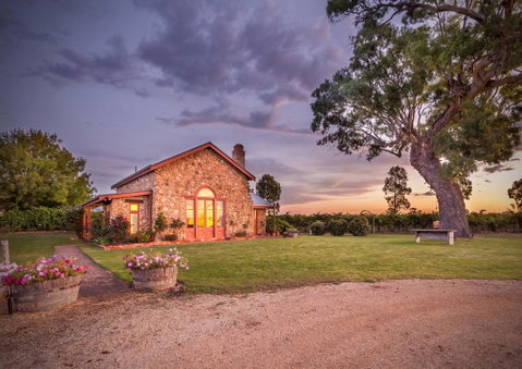 Highbank Country Accommodation - Accommodation 4U 1