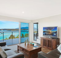 Hillcrest Views of Wagonga - Accommodation 4U