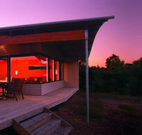 Hilltop Studios - Accommodation 4U