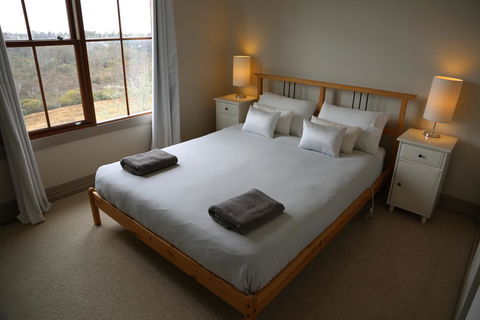 Ironstone Views - Accommodation 4U 0
