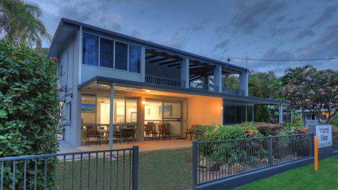Island View Unit 2 / 40 Marine Parade - Accommodation 4U 1