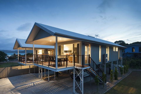 Island Villas & Apartments - Accommodation 4U 1