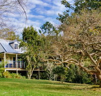 Jacaranda Cottages - Accommodation 4U