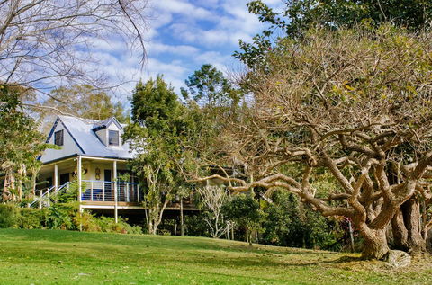 Jacaranda Cottages - Accommodation 4U 0