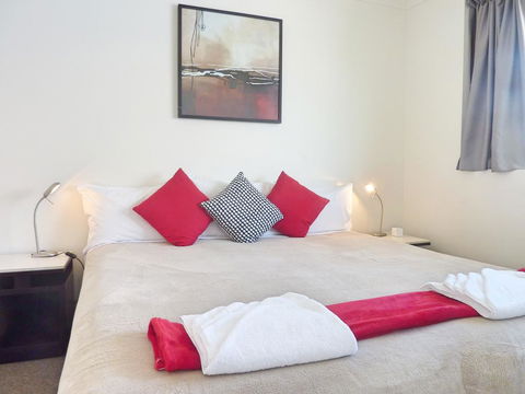 Jadran Motel & El Jays Holiday Lodge - Accommodation 4U 3