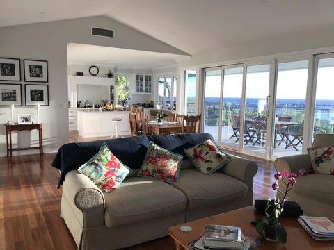 Jetty Beach Splendour Apartment - Accommodation 4U 1