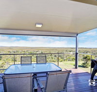 Jinalong 17 Pacific Street Family home great views. - Accommodation 4U