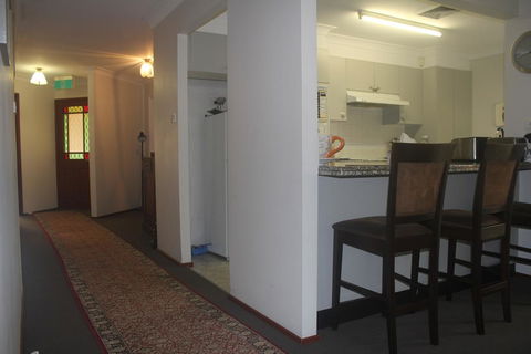 JOHN HUNTER B&B - Accommodation 4U 2