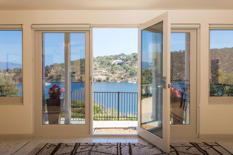 Karinya - Accommodation 4U 0