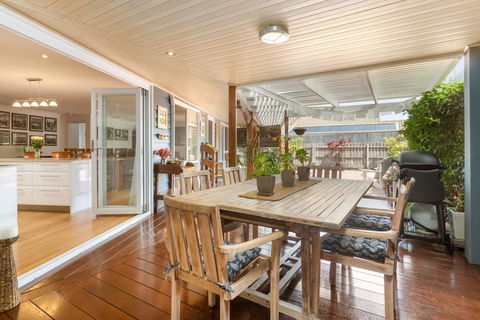 KARINYA - MORNINGTON - Accommodation 4U 0