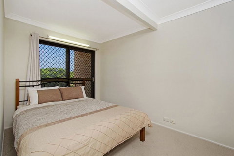 KINGSCLIFF HOLIDAY HOME ON THE HILL - SYD'S VIEW - Accommodation 4U 0