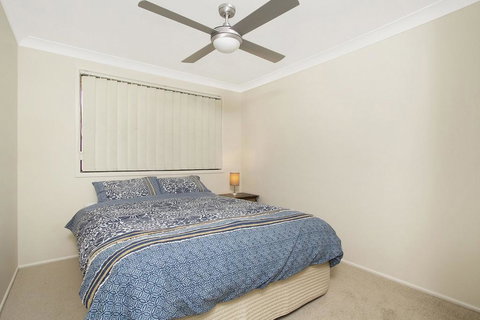KINGSCLIFF HOLIDAY HOME ON THE HILL - SYD'S VIEW - Accommodation 4U 2