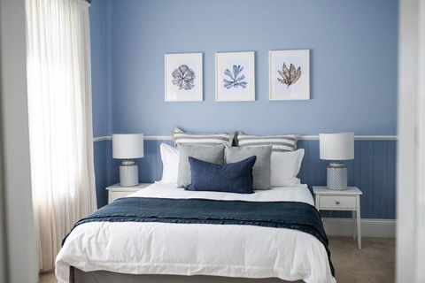 Kinross Cottage - Neat And Stylish, Sleeps 9 - Accommodation 4U 0