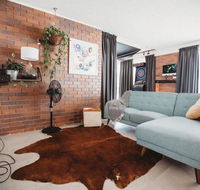 Kirra Hill Coolangatta Renovated Apt w Beach Views - Accommodation 4U