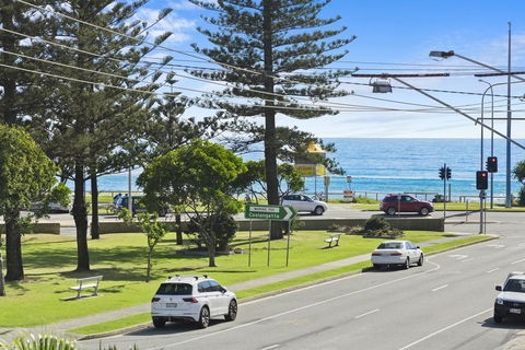 Kirra Palms Holiday Apartments - Accommodation 4U 2