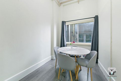 KOZYGURU Kings Cross SKY GARDEN Studio CBD - Accommodation 4U 3