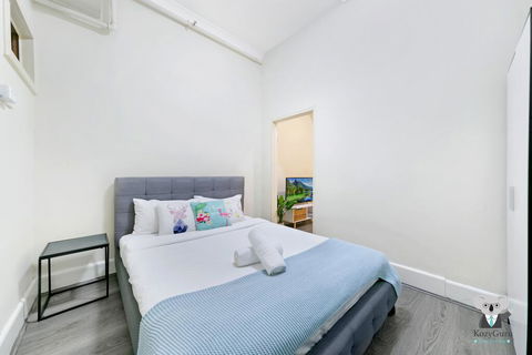 KOZYGURU Kings Cross SKY GARDEN Studio CBD - Accommodation 4U 1