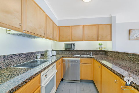 KOZYGURU THE ROCKS HARBOUR BRIDGE VIEW 1 BED APT SWIMMING POOL NTR098 - Accommodation 4U 3