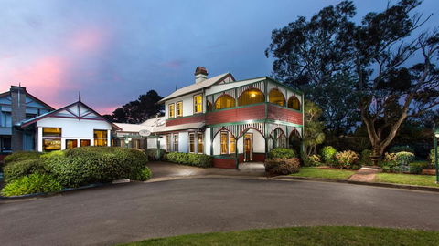 La Maison Boutique Hotel - Accommodation 4U 0