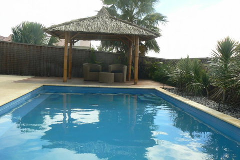 La Mer - Home With A Pool - Accommodation 4U 2