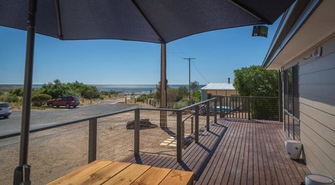 Lady Bay Getaway - 12 Lady Bay, Normanville - Accommodation 4U 0