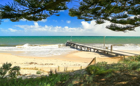 Lady Bay Getaway - 12 Lady Bay, Normanville - Accommodation 4U 3