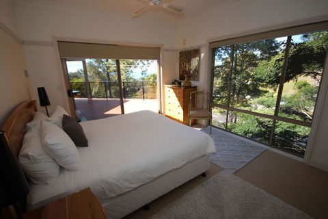 LAGOONA RETREAT - Korora - Accommodation 4U 3
