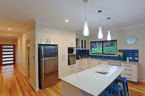 Laguna Views - Airlie Beach - Accommodation 4U 3