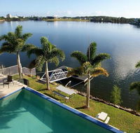 Lakehouse Family Oasis by Getastay - Accommodation 4U