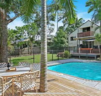 Lakeside Beach House - Hostie Properties - Accommodation 4U