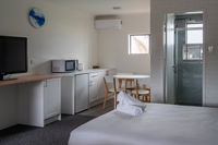 Book Windang Accommodation Vacations Accommodation 4U Accommodation 4U