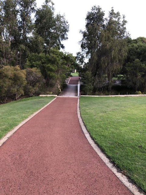 Lakeside On Boardwalk - Accommodation 4U 3
