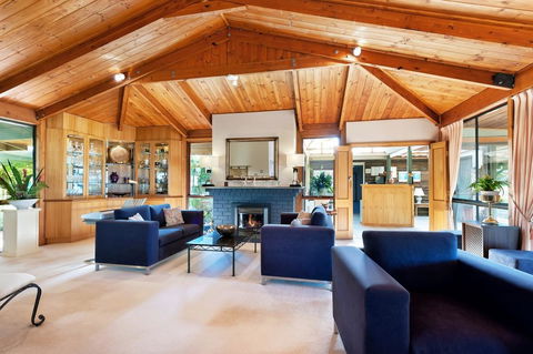 LeCamah Hill - Accommodation 4U 3
