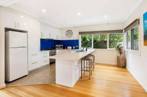 Lighthouse Cottage - Accommodation 4U 2