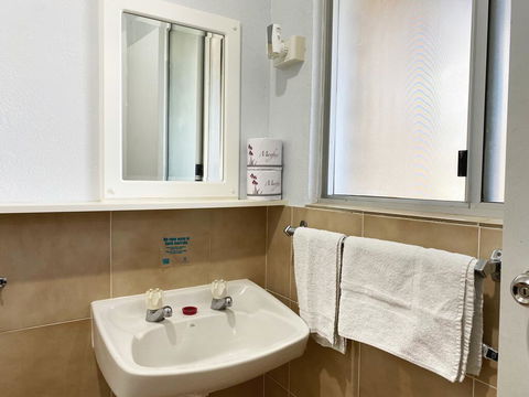 Limestone Coast Tourist Park - Accommodation 4U 0