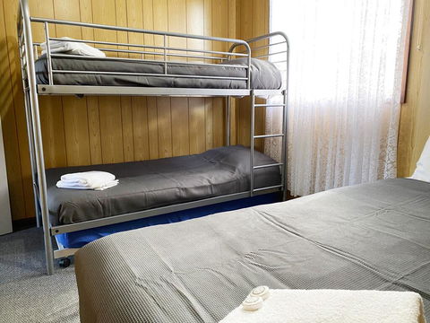 Limestone Coast Tourist Park - Accommodation 4U 1