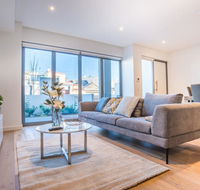 Luxurious Townhouse With Natural Light In Rosebery - Accommodation 4U