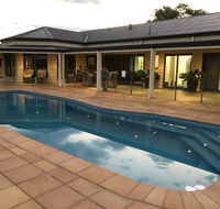 Luxury 4 bedroom apartment - Accommodation 4U