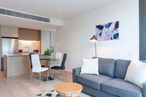LUXURY APARTMENT / / MOMENTS TO LANE COVE VILLAGE - Accommodation 4U 3