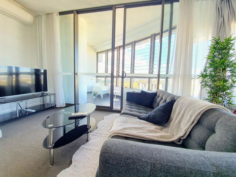 Luxury Level 2-bed 2-bath City View Apt In Olympic Park - Accommodation 4U 0