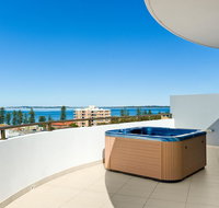 Luxury Ocean Penthouse - Accommodation 4U