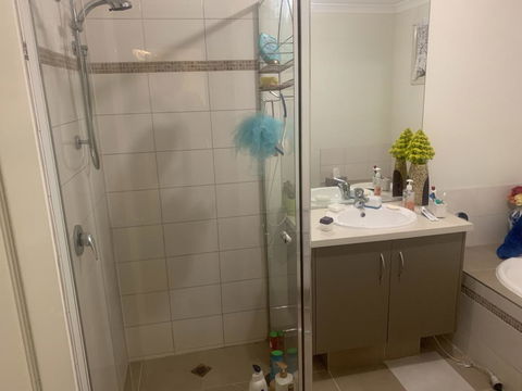 Lynbrook - Accommodation 4U 0