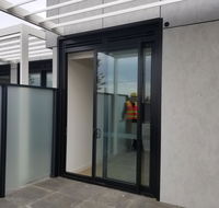 M city self contained Apartment - Accommodation 4U