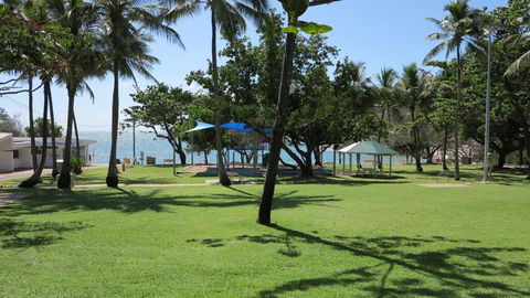 Magnetic Shores Unit 2 - Accommodation 4U 2