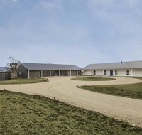 Manna Tree Farm -modern home with majestic views in stunning countryside - Accommodation 4U