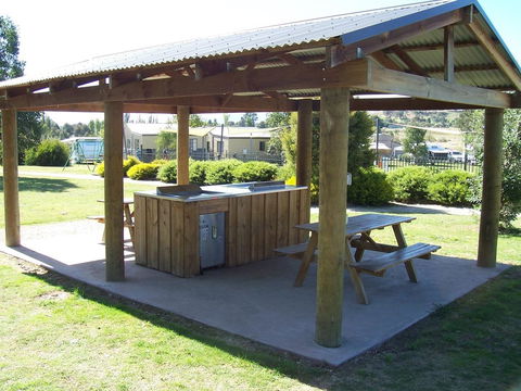 Mansfield Holiday Park - Accommodation 4U 2