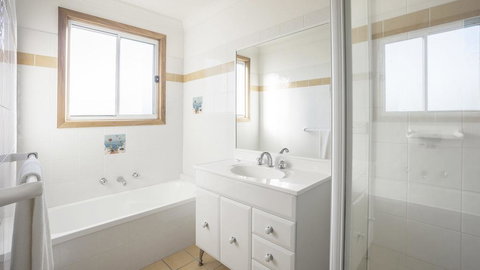 Matron Porter Dr 149 - Accommodation 4U 1