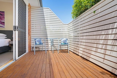 Mayfield Short Stay Apartments - Accommodation 4U 3