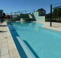 McNevins Logan Park Motel - Accommodation 4U